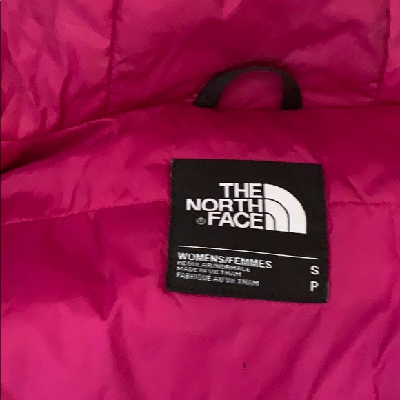 North face ski jacket - Picture 3 of 3